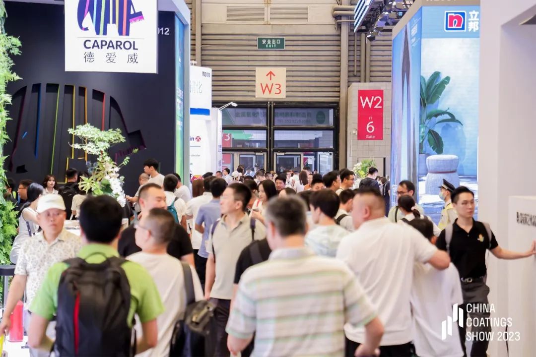 2025年中国国际涂料博览会正迈入“交互”新时代——线上线下同步直播、智能云观展等方式，打破时间与空间的限制，让全球观众都能实时了解展会动态。